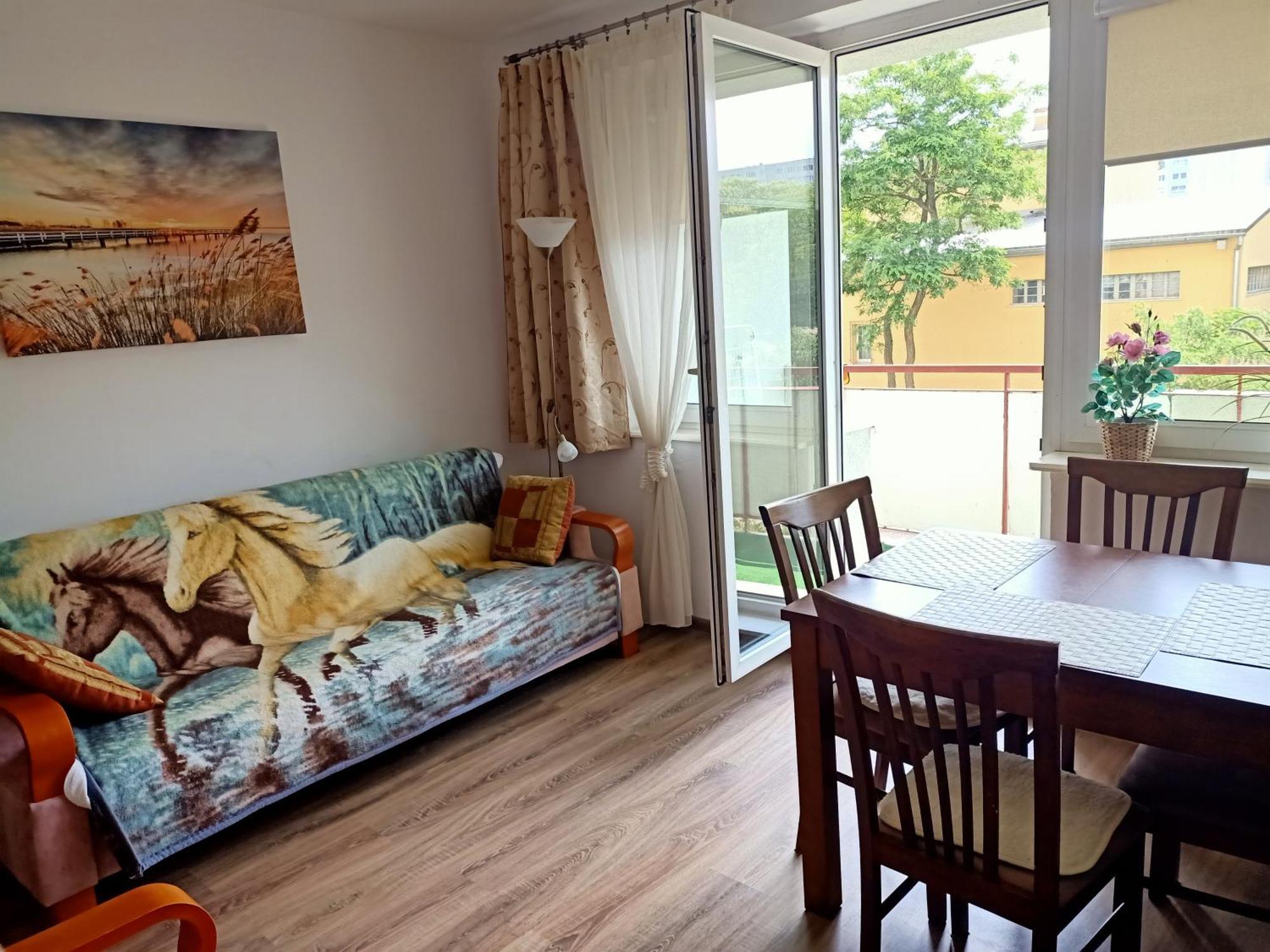 Gdynska Ergo Arena Apartment กดัญสก์ ภายนอก รูปภาพ